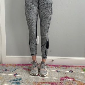 Lululemon crop leggings